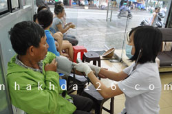 http://nhakhoa126.com/hinhanh/Gioi-thieu/nhakhoa126-gioi-thieu-nhakhoa126-chuong-trinh-tu-thien2012-03.jpg